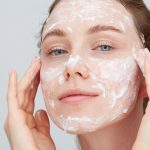 Cilt beyazlatıcı maske