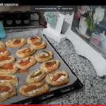 2 Yufkadan sandal börek yapıyoruz