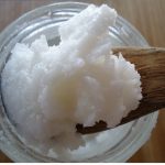 Karbonat ve hindistancevizi yağı ile cilt onaran krem tarifi