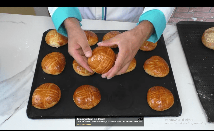 Ayçiçek yağlı pastane poğaçası ustasından sizler için