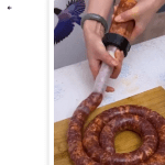 Sucuk doldurma aparatı