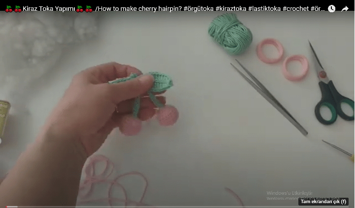 Tığ işi kiraz yapılışı