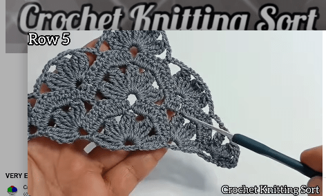 Crochet Triangle Scarf Patterns.Crochet triangle shawl tutorial
