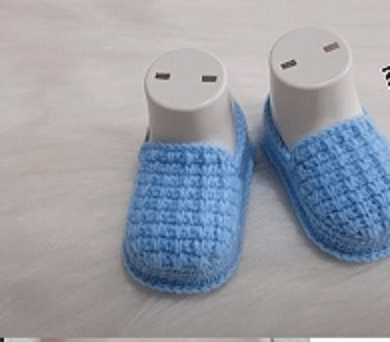 Tığ işi mavi bebek patik yapılışı