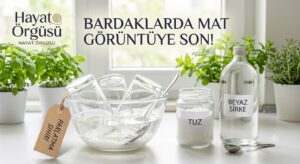"Ev yapımı sirke ve tuz karışımı ile matlaşan bardakları parlatma uygulaması.
